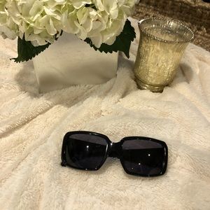 *good condition* Burberry Black Sunglasses